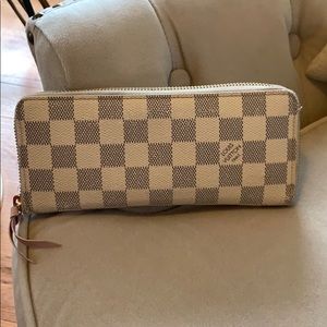 Authentic Louis Vuitton Clemente Wallet